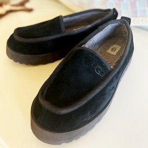UGG Super Moc Slipper Shoe Black Size 7